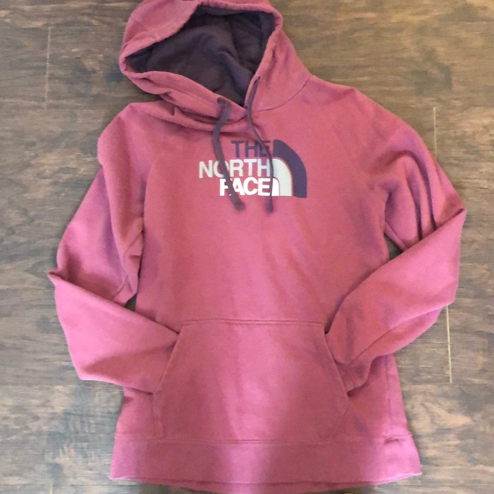 Women’s Northface hoodie